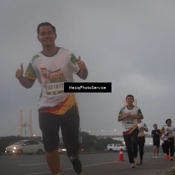 Runner Photo 7725087