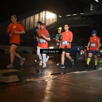Runner Photo 7725093