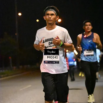 Runner Photo 7725105