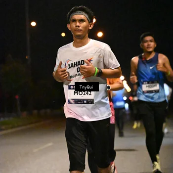 Runner Photo 7725106