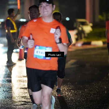 Runner Photo 7725108