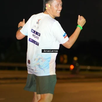 Runner Photo 7725116