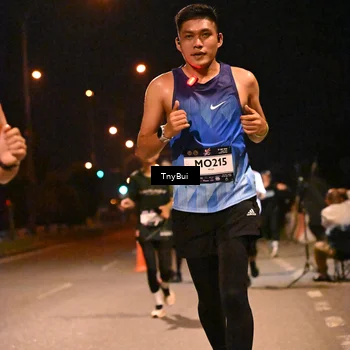 Runner Photo 7725118