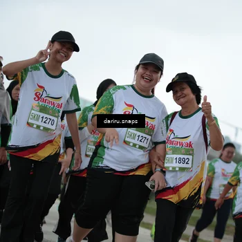 Runner Photo 7725120