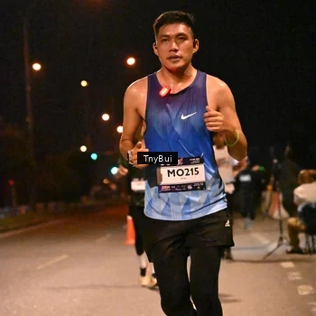 Runner Photo 7725122