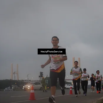 Runner Photo 7725125