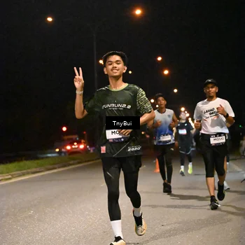 Runner Photo 7725179