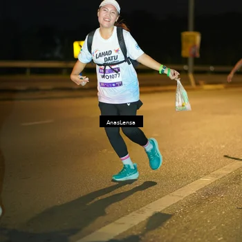 Runner Photo 7725184