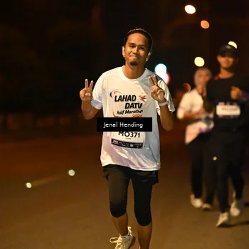 Runner Photo 7725194