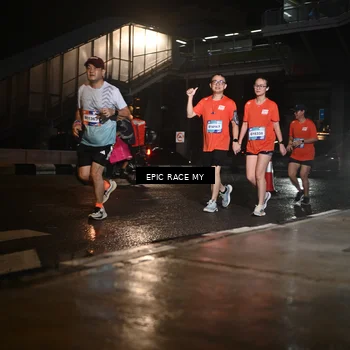 Runner Photo 7725206