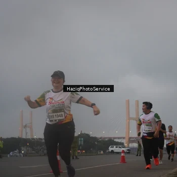 Runner Photo 7725214