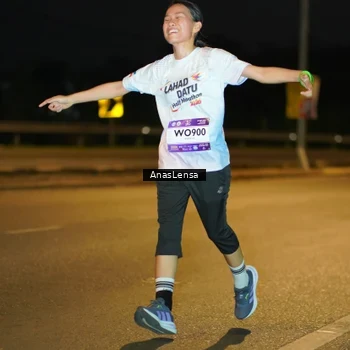 Runner Photo 7725215