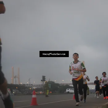 Runner Photo 7725230