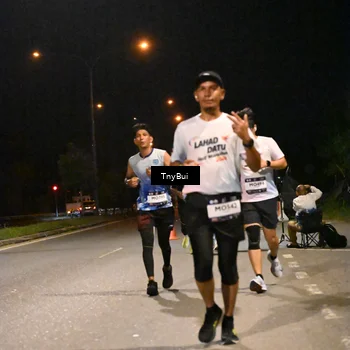Runner Photo 7725231