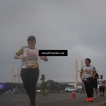 Runner Photo 7725236