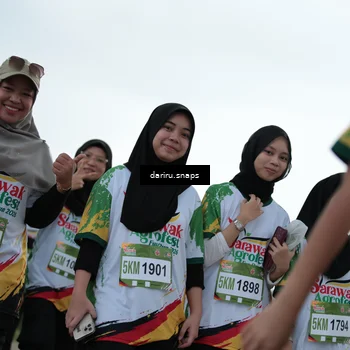 Runner Photo 7725253