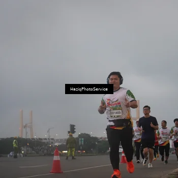Runner Photo 7725255