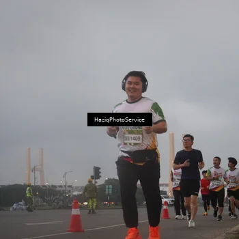 Runner Photo 7725269