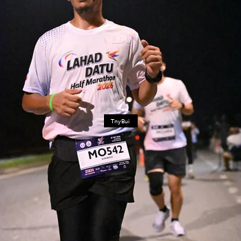 Runner Photo 7725276