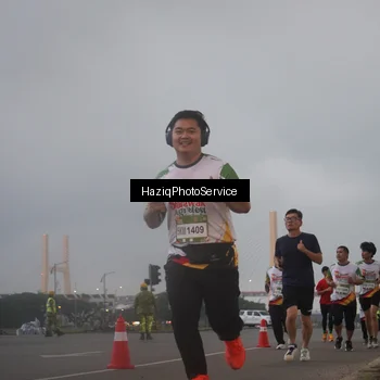 Runner Photo 7725290