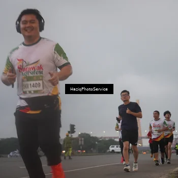 Runner Photo 7725314