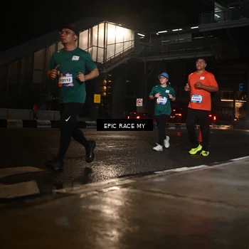 Runner Photo 7725320