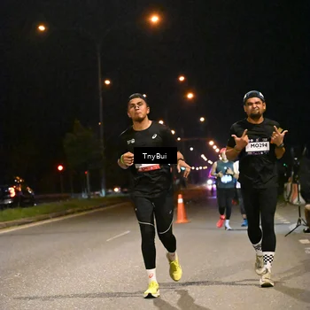 Runner Photo 7725321