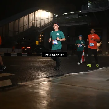 Runner Photo 7725339