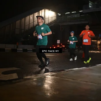 Runner Photo 7725342