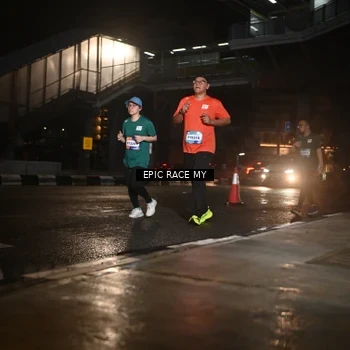 Runner Photo 7725356