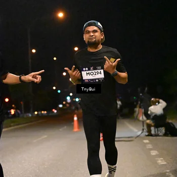 Runner Photo 7725365