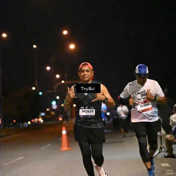 Runner Photo 7725371