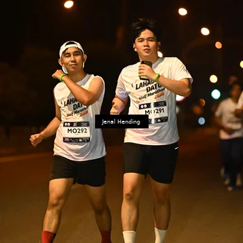 Runner Photo 7725374