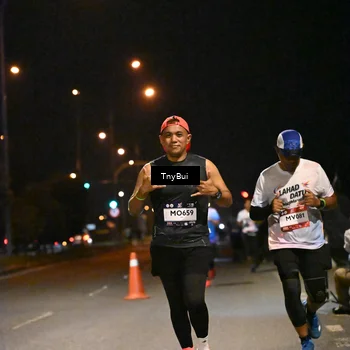 Runner Photo 7725382