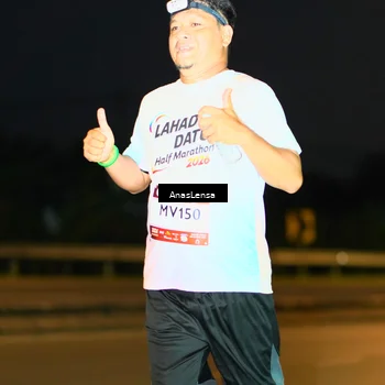 Runner Photo 7725408