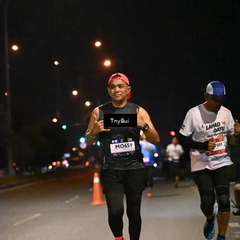 Runner Photo 7725410