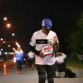 Runner Photo 7725413