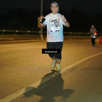 Runner Photo 7725449