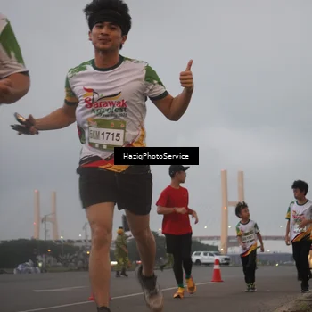 Runner Photo 7725450