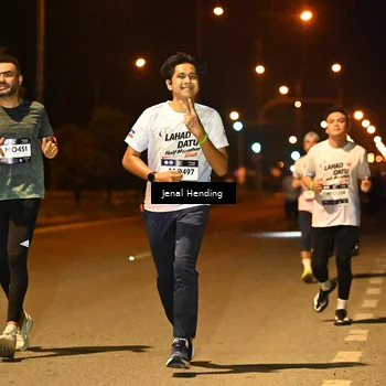 Runner Photo 7725451