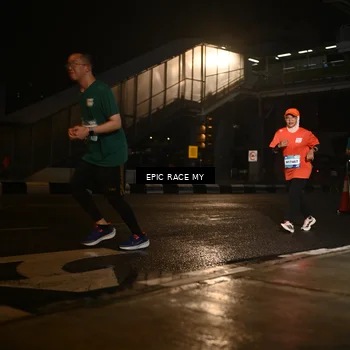 Runner Photo 7725452