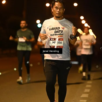 Runner Photo 7725460