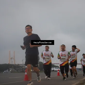 Runner Photo 7725468