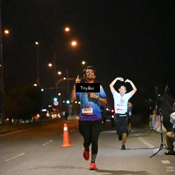 Runner Photo 7725478