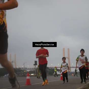 Runner Photo 7725480