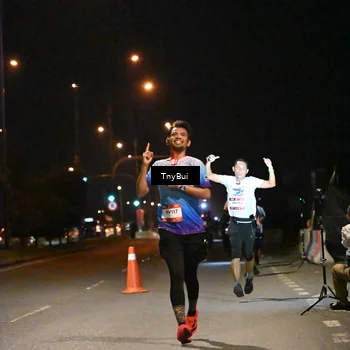 Runner Photo 7725504