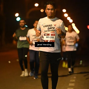 Runner Photo 7725505