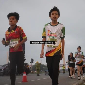 Runner Photo 7725516