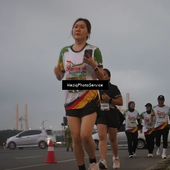 Runner Photo 7725518