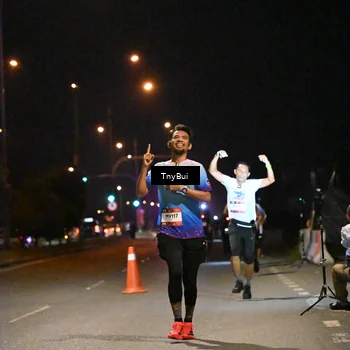 Runner Photo 7725522
